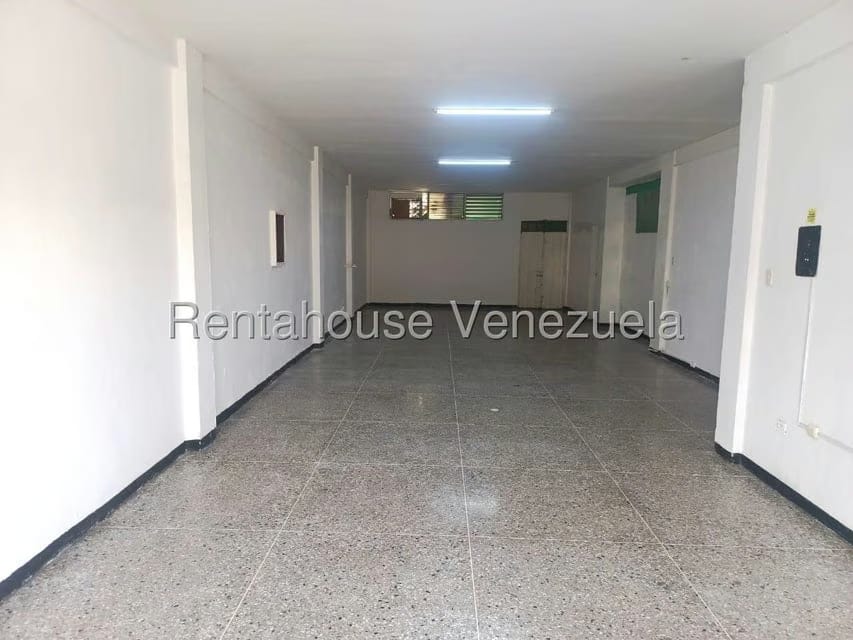 Comercial (Local Comercial) en Alquiler en Zona Oeste, Lara - 5