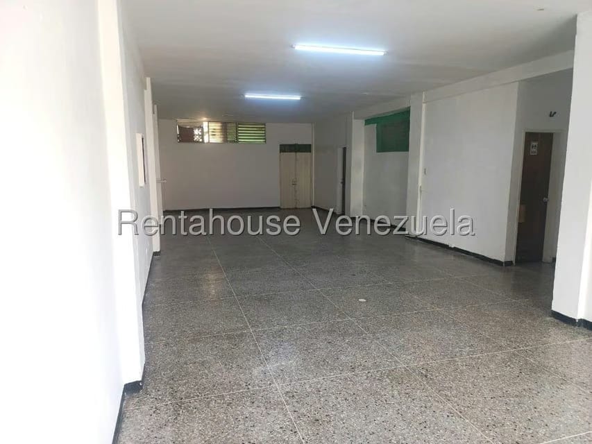Comercial (Local Comercial) en Alquiler en Zona Oeste, Lara - 7
