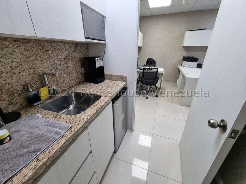 Comercial (Oficina) en Venta en Maiquetia, Vargas - 8