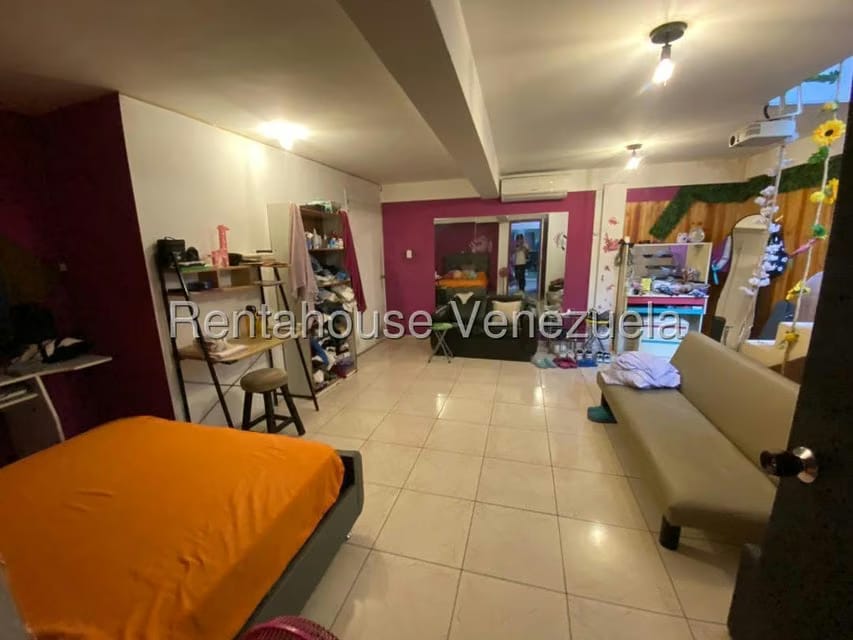 Comercial (Local Comercial) en Venta en Petare, Distrito Metropolitano - 12