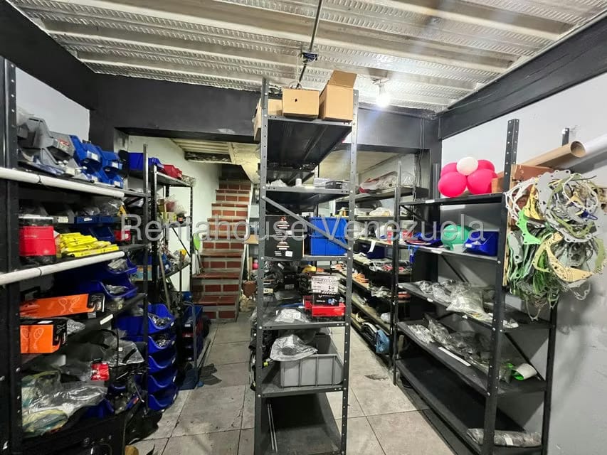 Comercial (Local Comercial) en Venta en Petare, Distrito Metropolitano - 6