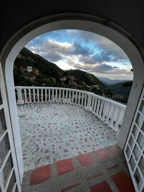 Casa (Multipes Niveles) en Venta en Corralito, Distrito Metropolitano - 2