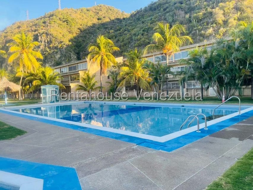 Apartamento (1 Nivel) en Alquiler en Tanaguarenas, Vargas