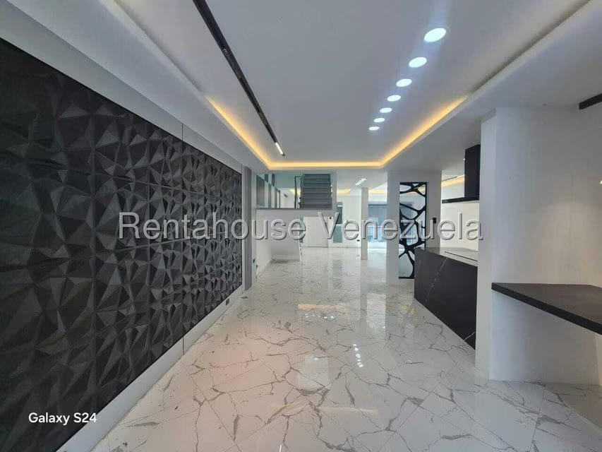 Casa (Multipes Niveles) en Venta en Los Guayabitos, Distrito Metropolitano - 11