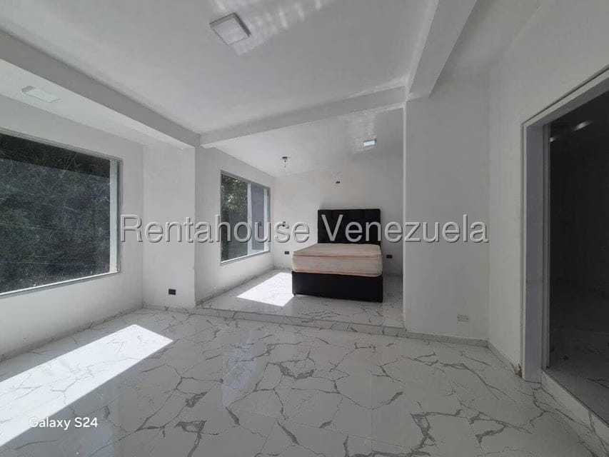 Casa (Multipes Niveles) en Venta en Los Guayabitos, Distrito Metropolitano - 21