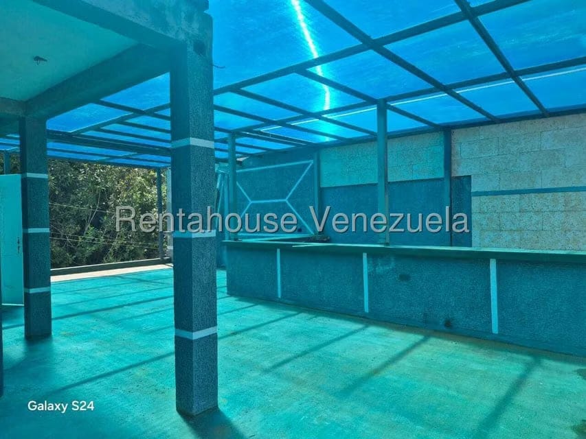 Casa (Multipes Niveles) en Venta en Los Guayabitos, Distrito Metropolitano - 35