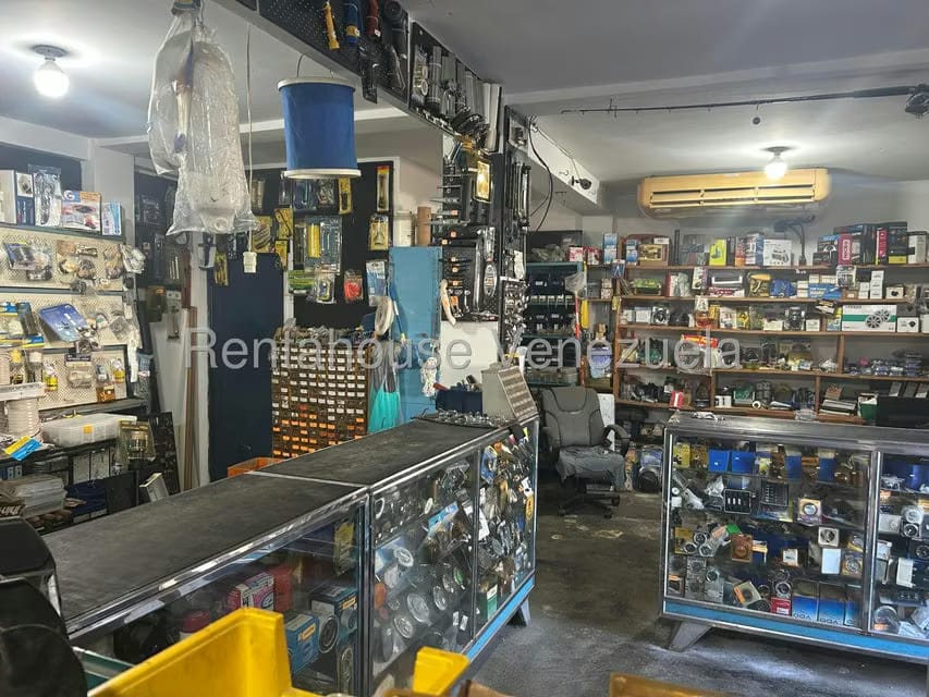 Comercial (Edificio) en Venta en Carenero, Miranda - 12