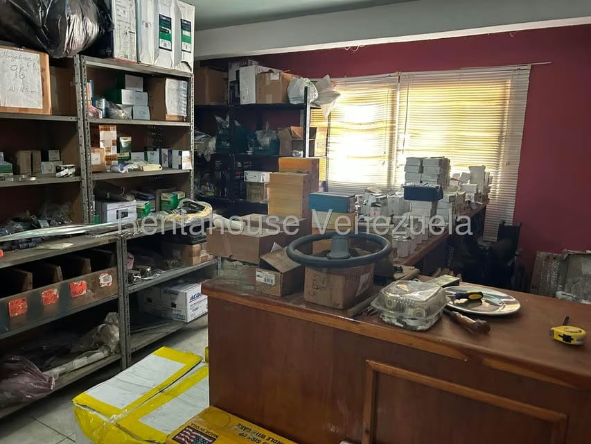 Comercial (Edificio) en Venta en Carenero, Miranda - 15
