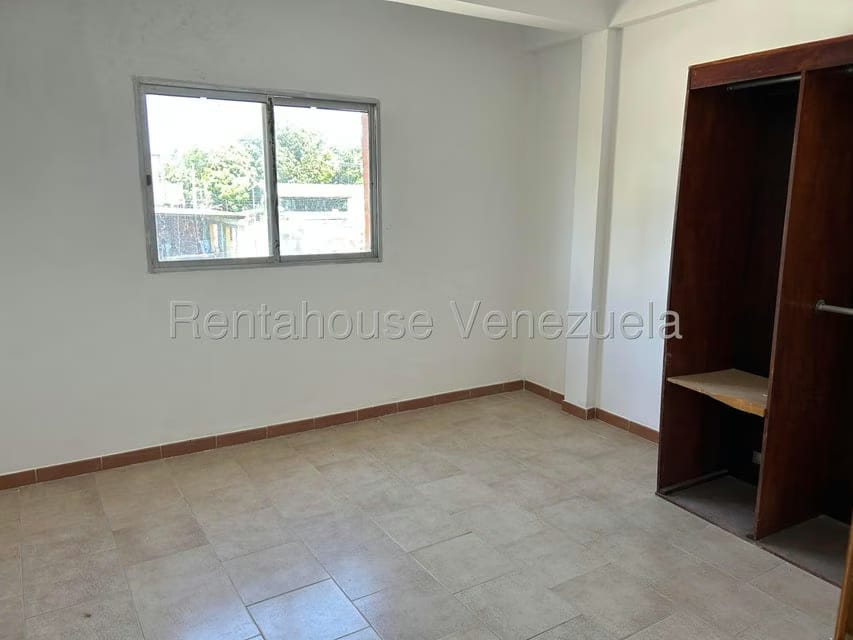 Comercial (Edificio) en Venta en Carenero, Miranda - 9