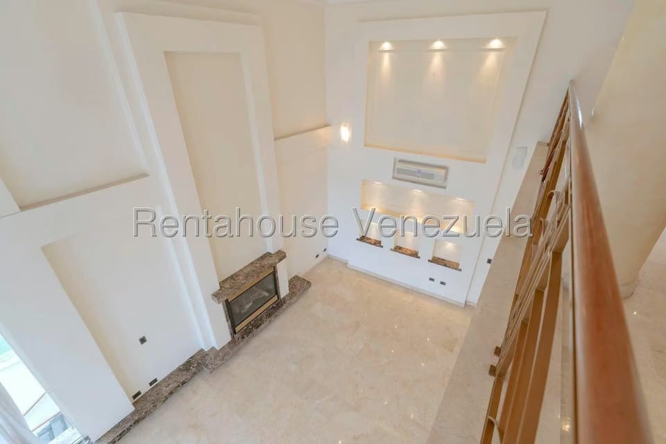 Casa (Multipes Niveles) en Venta en Las Marias, Distrito Metropolitano - 26