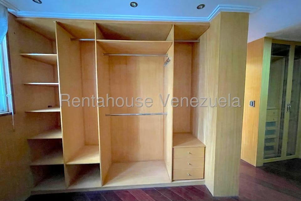 Casa (Multipes Niveles) en Venta en Las Marias, Distrito Metropolitano - 39