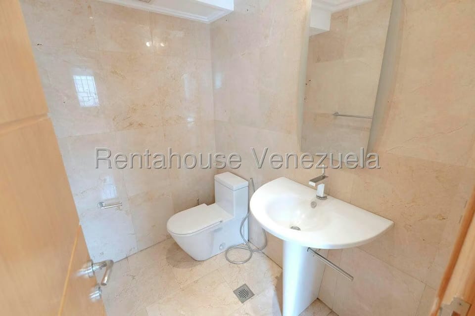 Casa (Multipes Niveles) en Venta en Las Marias, Distrito Metropolitano - 6