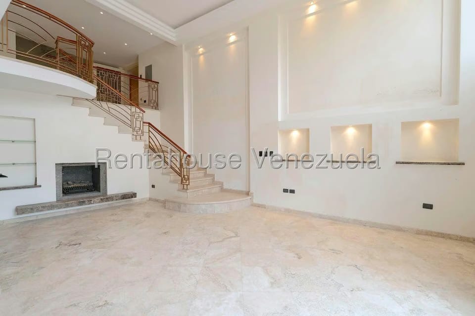 Casa (Multipes Niveles) en Venta en Las Marias, Distrito Metropolitano - 60