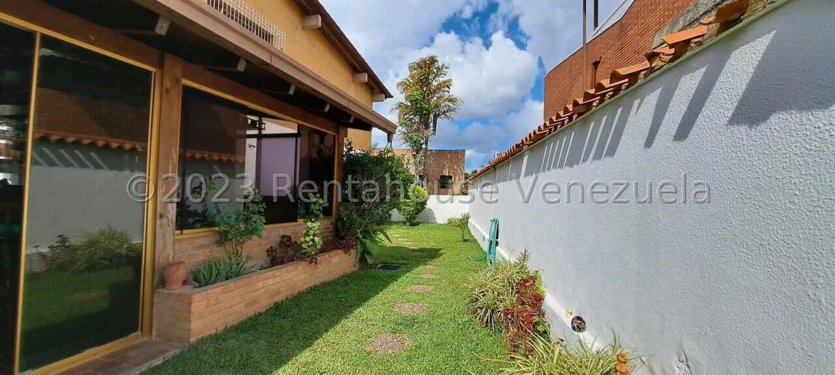 Casa (1 Nivel) en Venta en Los Samanes, Distrito Metropolitano - 18