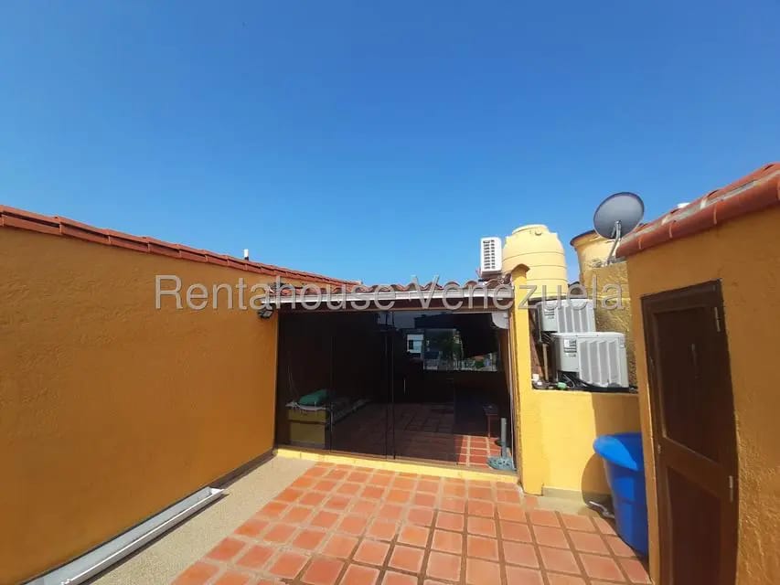 Townhouse (Multiples Niveles) en Venta en Puerto Encantado, Miranda - 29