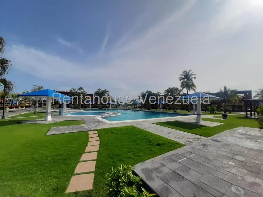 Townhouse (Multiples Niveles) en Venta en Puerto Encantado, Miranda - 38