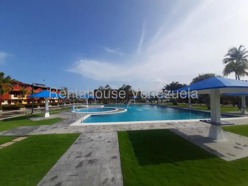 Townhouse (Multiples Niveles) en Venta en Puerto Encantado, Miranda - 39