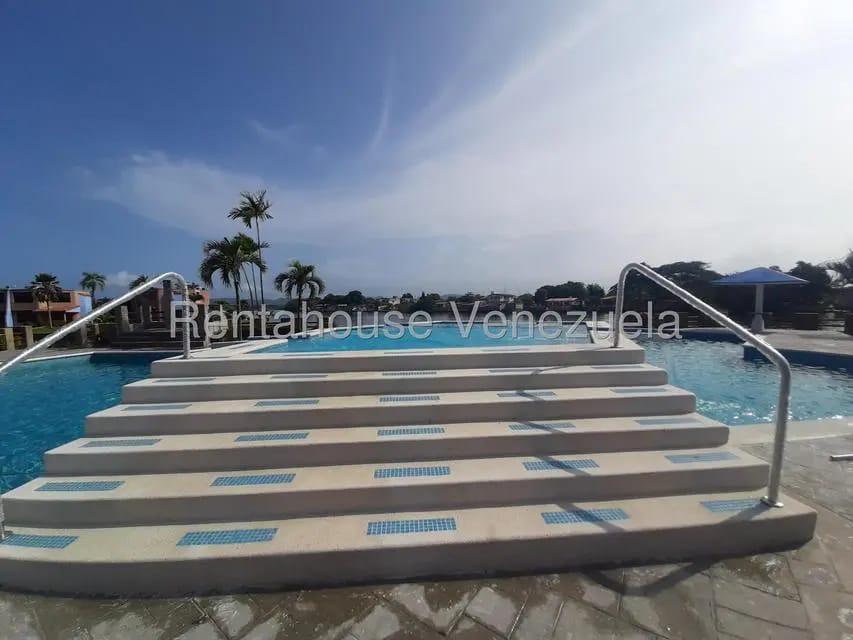 Townhouse (Multiples Niveles) en Venta en Puerto Encantado, Miranda - 43