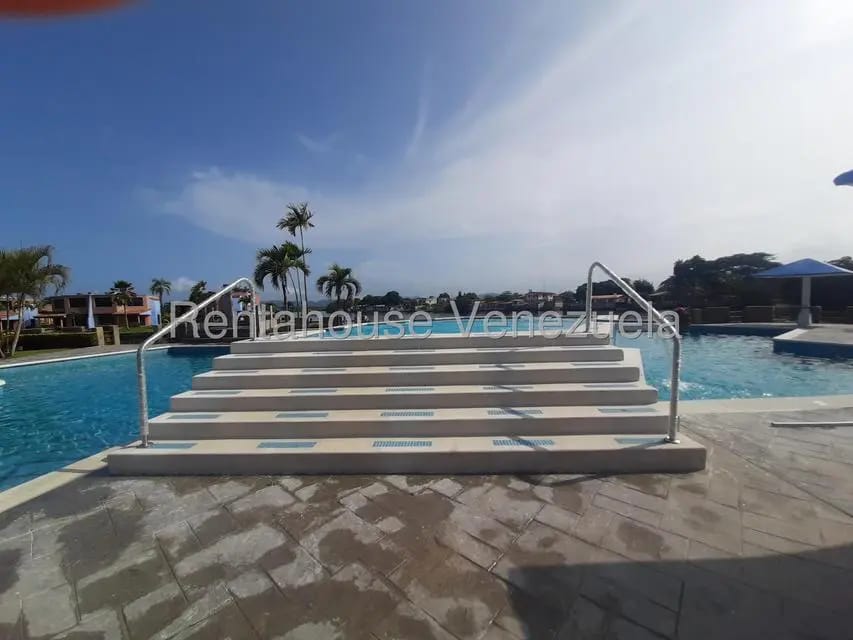 Townhouse (Multiples Niveles) en Venta en Puerto Encantado, Miranda - 44