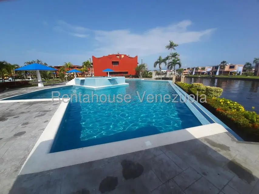 Townhouse (Multiples Niveles) en Venta en Puerto Encantado, Miranda - 45