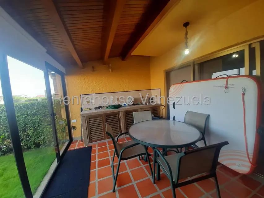 Townhouse (Multiples Niveles) en Venta en Puerto Encantado, Miranda - 9