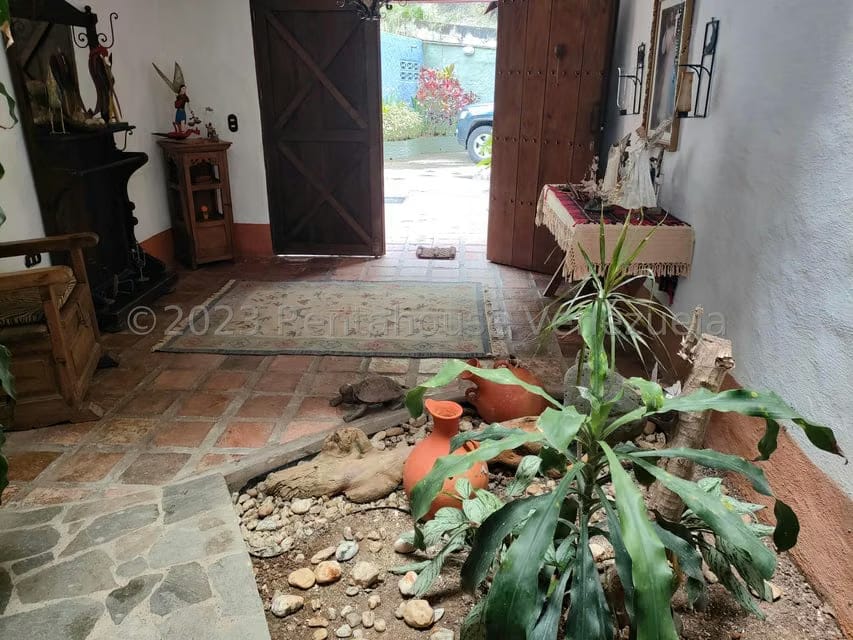 Townhouse (Multiples Niveles) en Venta en La Union, Distrito Metropolitano - 2