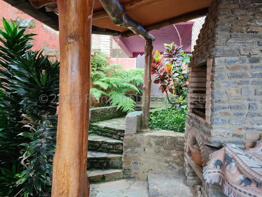 Townhouse (Multiples Niveles) en Venta en La Union, Distrito Metropolitano - 15
