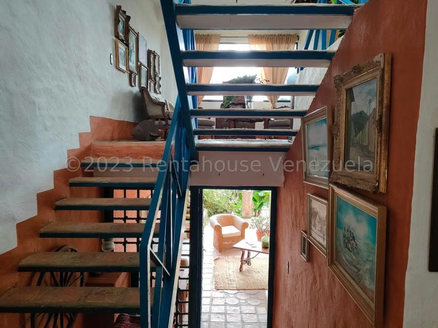 Townhouse (Multiples Niveles) en Venta en La Union, Distrito Metropolitano - 25