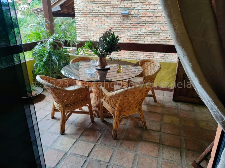 Townhouse (Multiples Niveles) en Venta en La Union, Distrito Metropolitano - 28