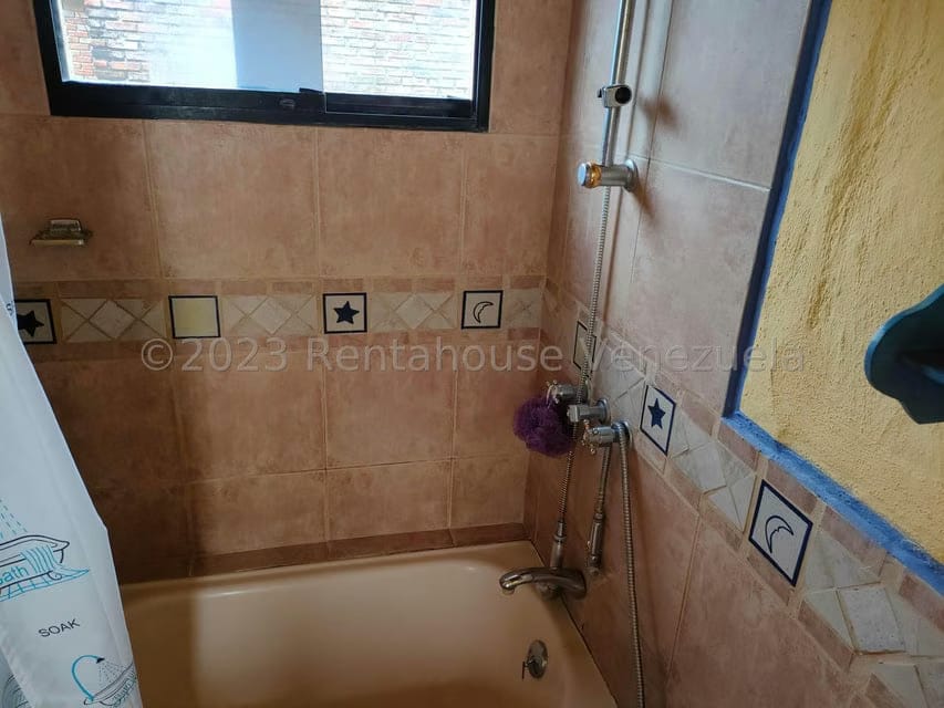 Townhouse (Multiples Niveles) en Venta en La Union, Distrito Metropolitano - 43