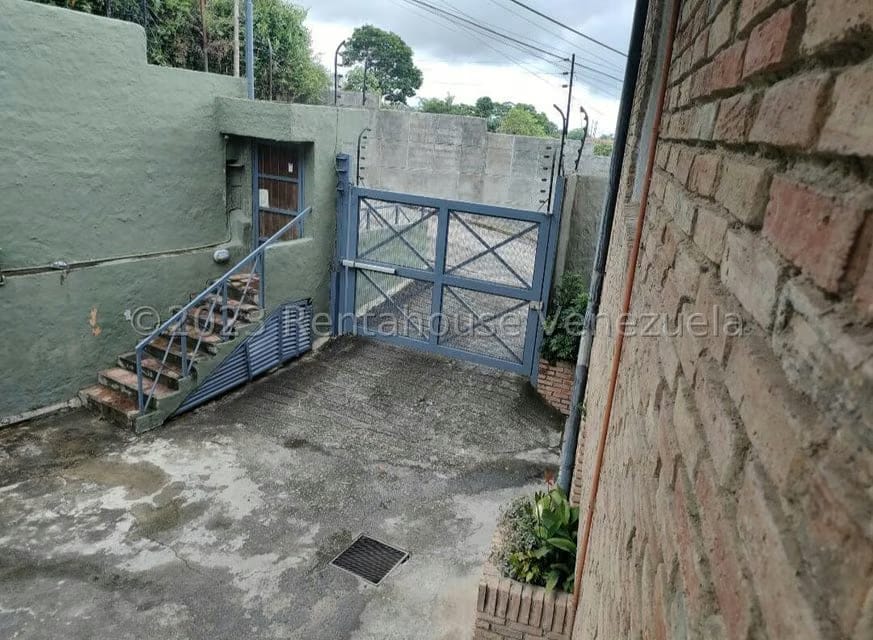 Townhouse (Multiples Niveles) en Venta en La Union, Distrito Metropolitano - 58