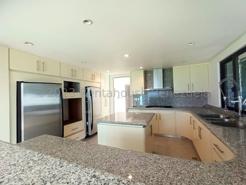 Casa (Duplex) en Venta en Alto Hatillo, Distrito Metropolitano - 12