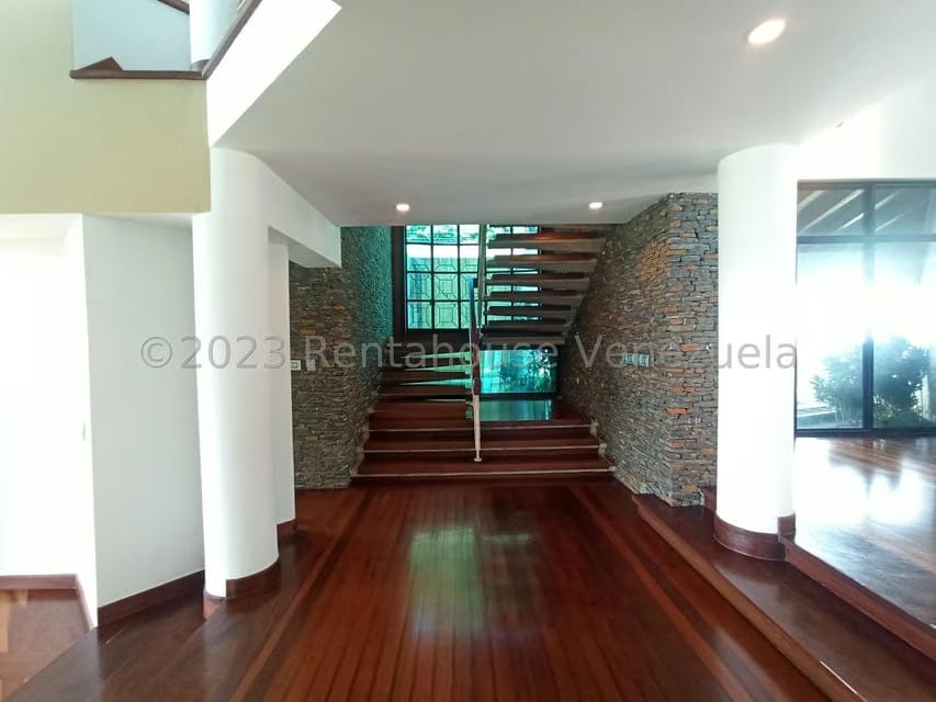 Casa (Duplex) en Venta en Alto Hatillo, Distrito Metropolitano - 16