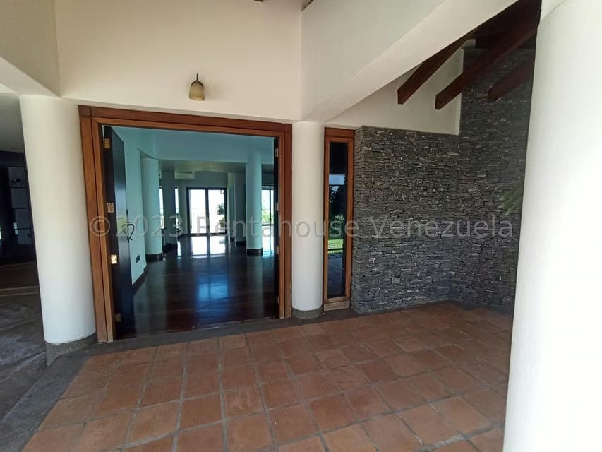Casa (Duplex) en Venta en Alto Hatillo, Distrito Metropolitano - 3