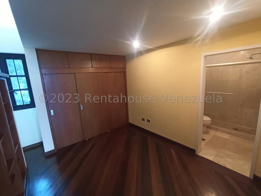 Casa (Duplex) en Venta en Alto Hatillo, Distrito Metropolitano - 26