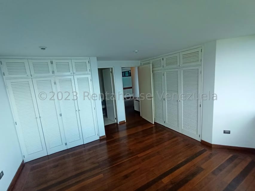 Casa (Duplex) en Venta en Alto Hatillo, Distrito Metropolitano - 36