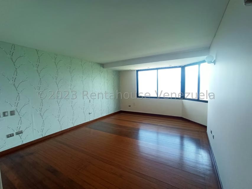 Casa (Duplex) en Venta en Alto Hatillo, Distrito Metropolitano - 37