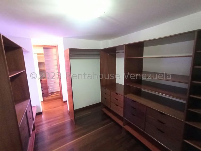 Casa (Duplex) en Venta en Alto Hatillo, Distrito Metropolitano - 38