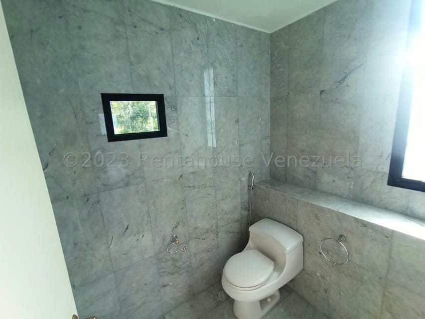 Casa (Duplex) en Venta en Alto Hatillo, Distrito Metropolitano - 40