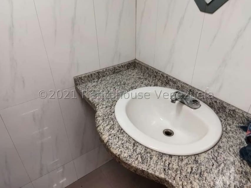 Comercial (Local Comercial) en Venta en San Martin, Distrito Metropolitano - 11