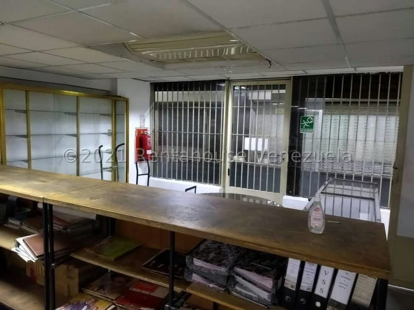 Comercial (Local Comercial) en Venta en San Martin, Distrito Metropolitano - 5