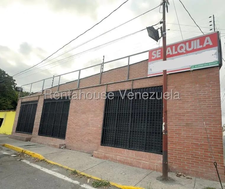 Comercial (Local Comercial) en Alquiler en Zona Oeste, Lara - 2