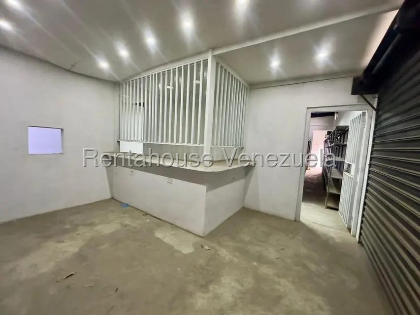 Comercial (Local Comercial) en Alquiler en Zona Oeste, Lara - 6