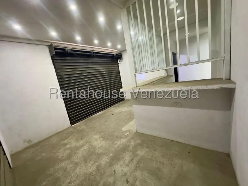 Comercial (Local Comercial) en Alquiler en Zona Oeste, Lara - 10