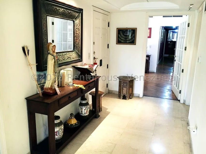 Apartamento (Multiples Niveles) en Venta en La Castellana, Distrito Metropolitano - 2