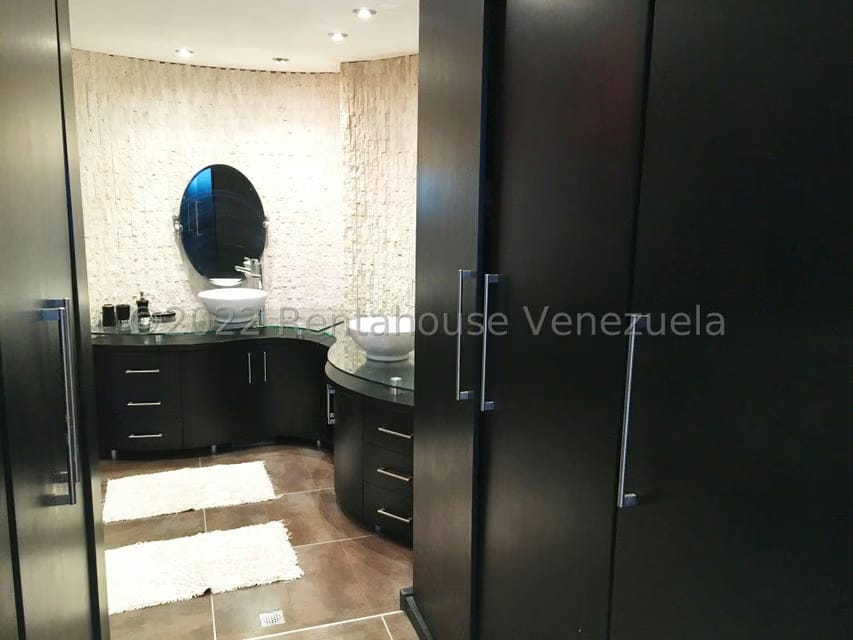 Apartamento (Multiples Niveles) en Venta en La Castellana, Distrito Metropolitano - 9
