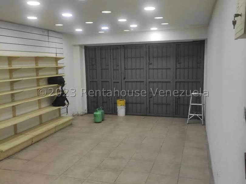 Comercial (Local Comercial) en Venta en Parroquia Catedral, Distrito Metropolitano - 10