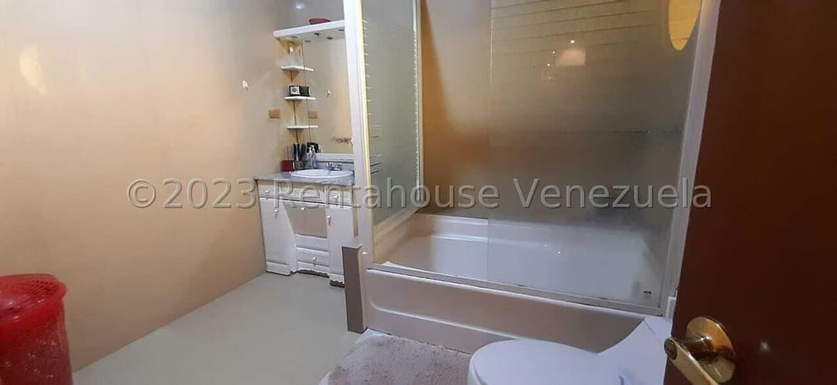 Casa (Multipes Niveles) en Venta en Club de Campo, Miranda - 25