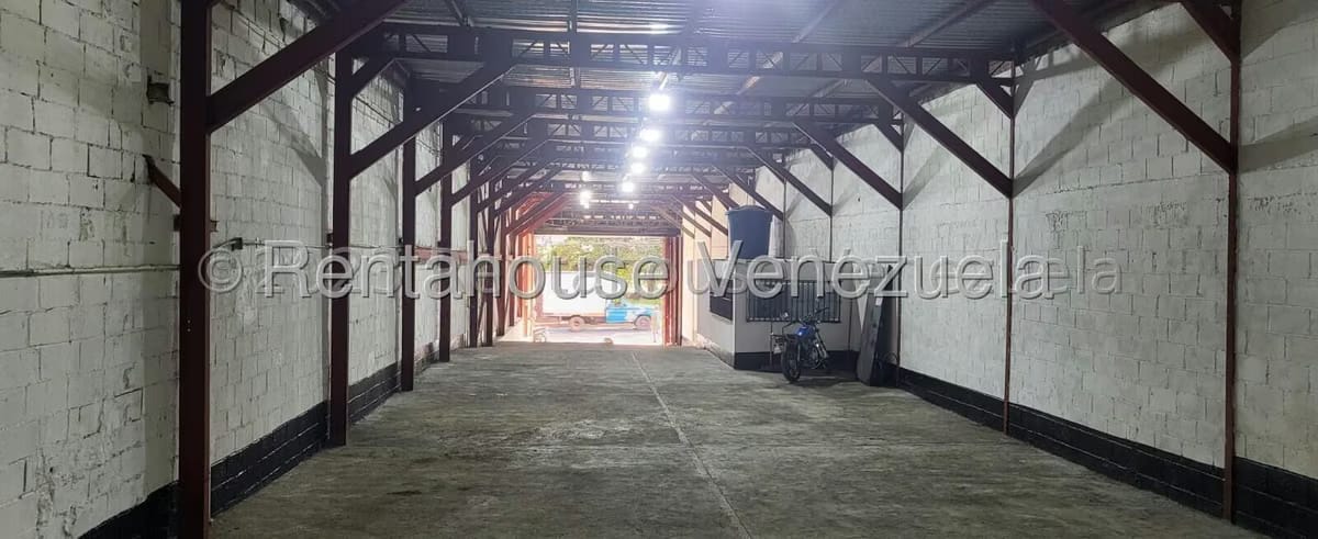 Comercial (Galpon - Deposito) en Alquiler en La Yaguara, Distrito Metropolitano - 11