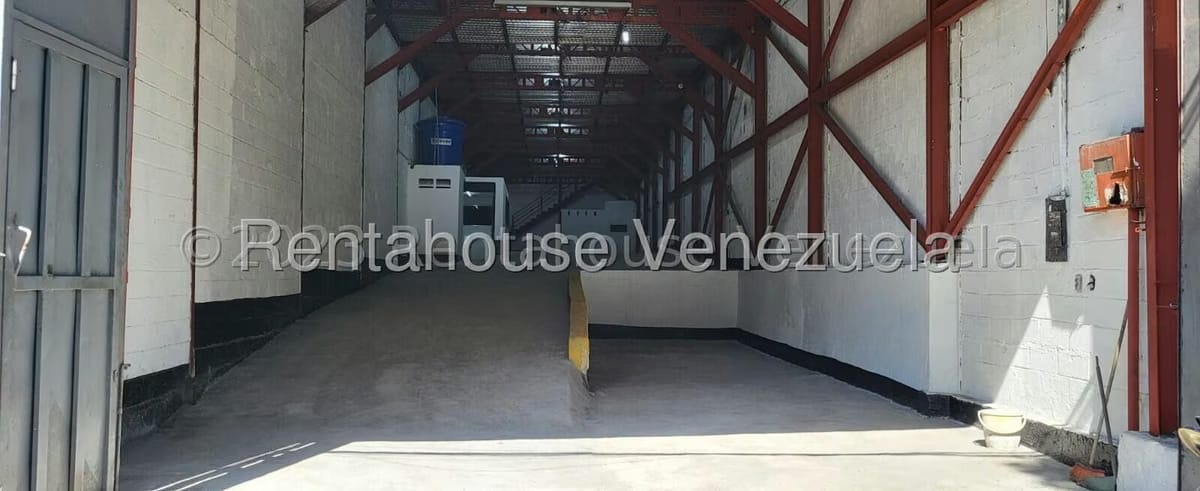 Comercial (Galpon - Deposito) en Alquiler en La Yaguara, Distrito Metropolitano - 3